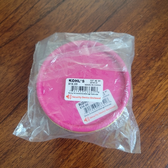 Letter D Necklace with earrings!💕 Silver. - Picture 6 of 6